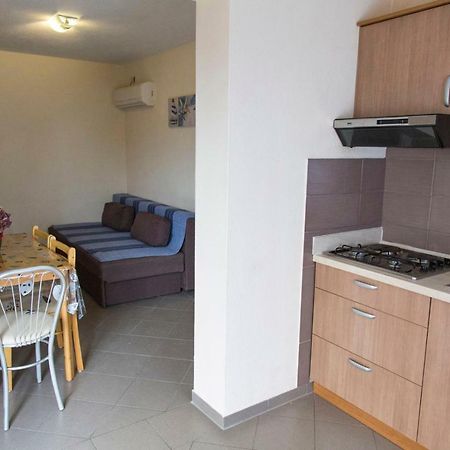 Apartments Beba Vir Εξωτερικό φωτογραφία