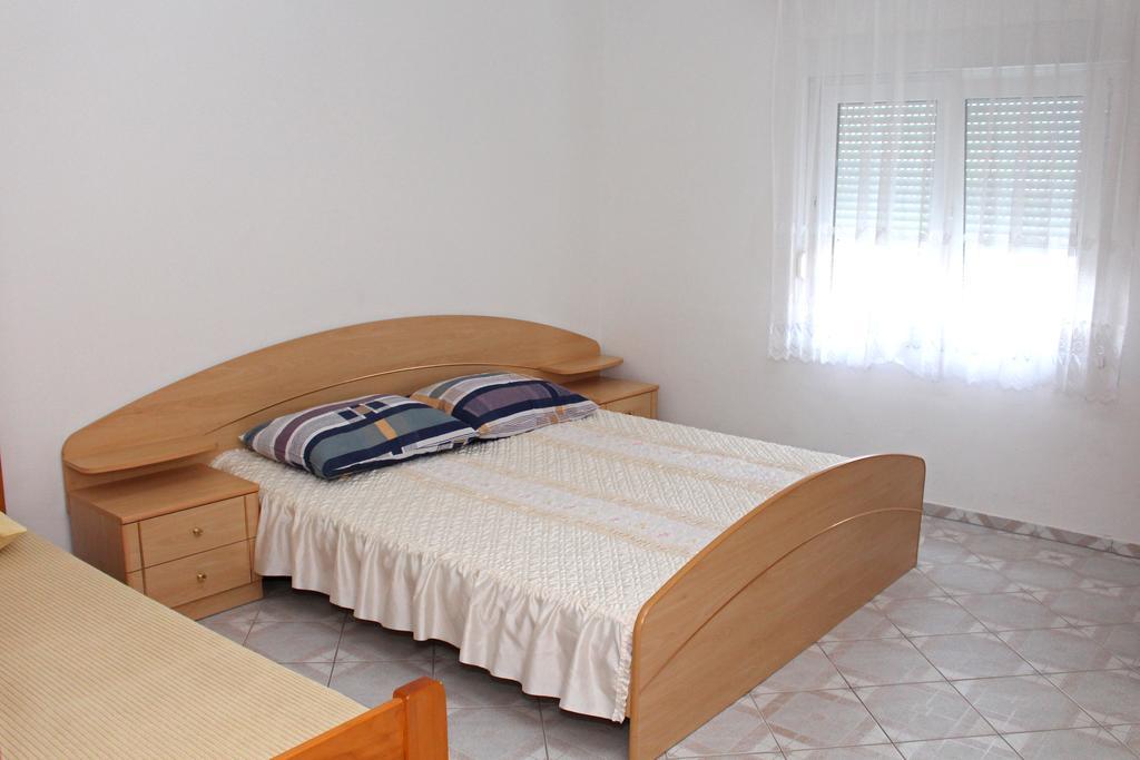 Apartments Beba Vir Εξωτερικό φωτογραφία