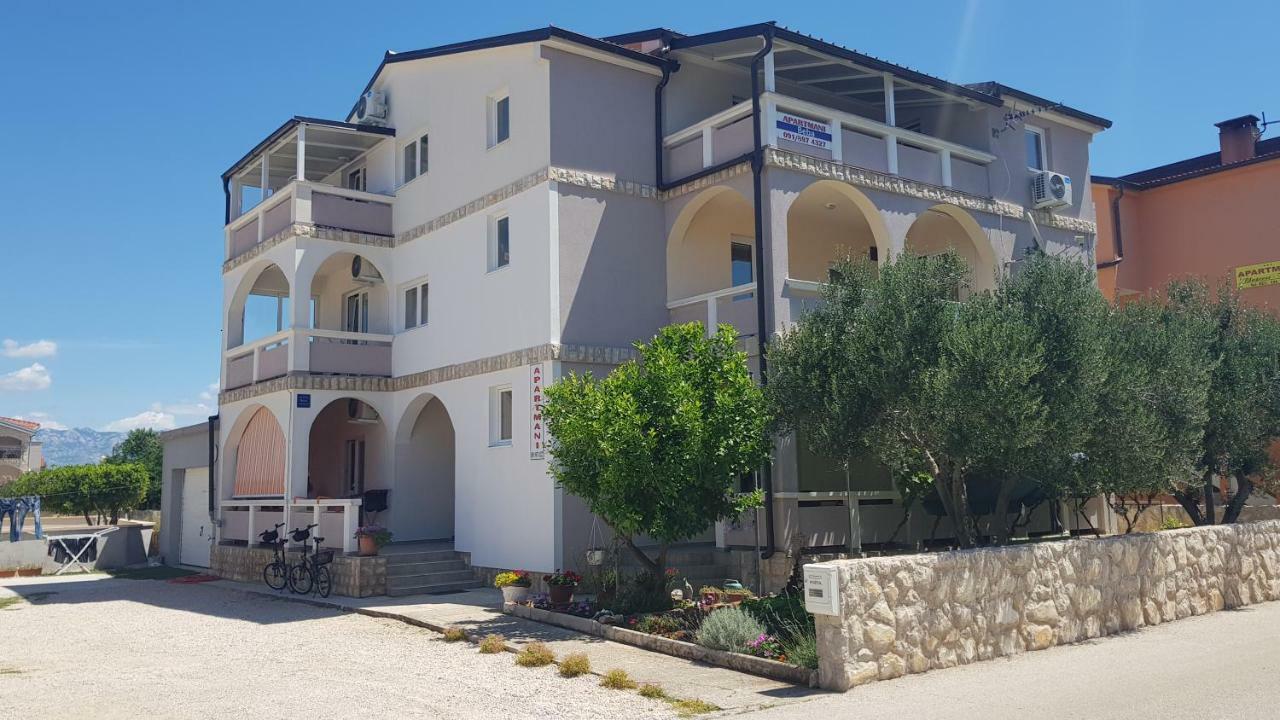 Apartments Beba Vir Εξωτερικό φωτογραφία