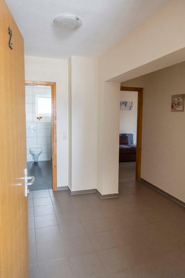 Apartments Beba Vir Εξωτερικό φωτογραφία